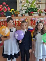 Окончили 2 класс Агеева Полина, Кривов Сергей, Черножукова Вероника